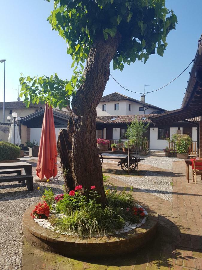 Al Fienile Hotel Orzano Exterior photo